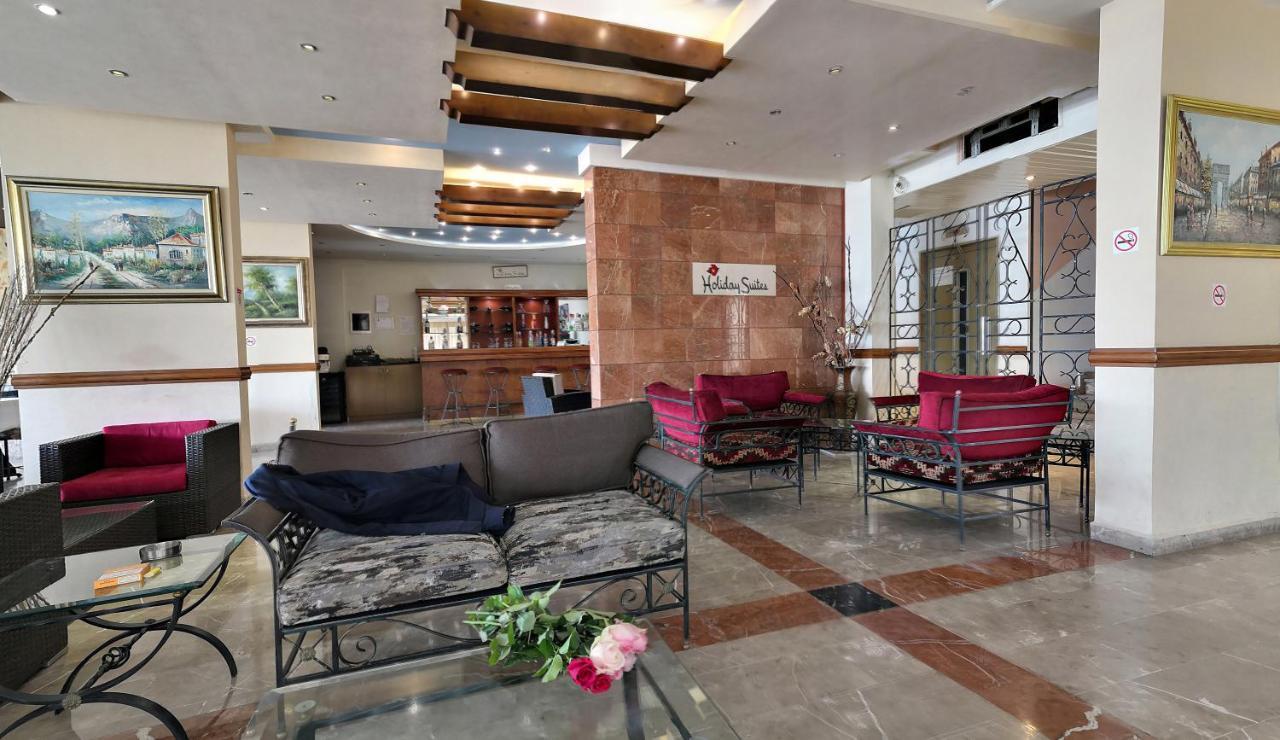 Holiday Suites Hotel & Beach Resort Jounieh Exterior foto